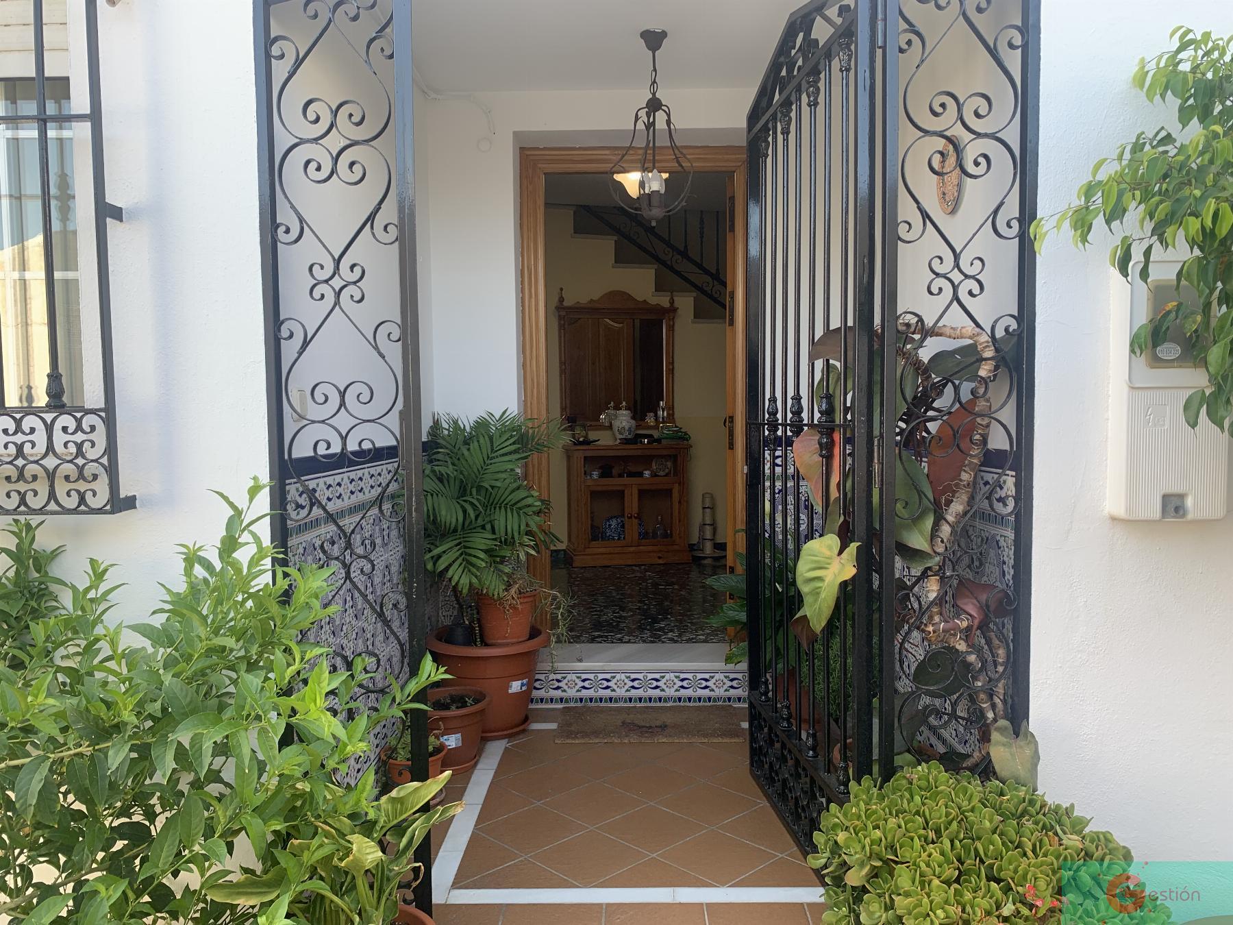 For sale of house in Salobreña
