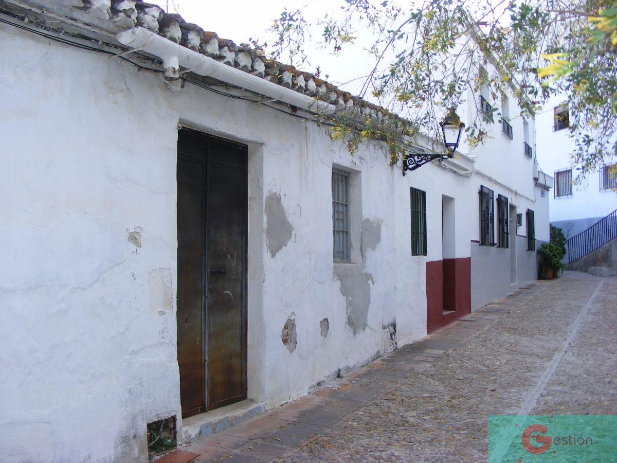 For sale of house in Salobreña