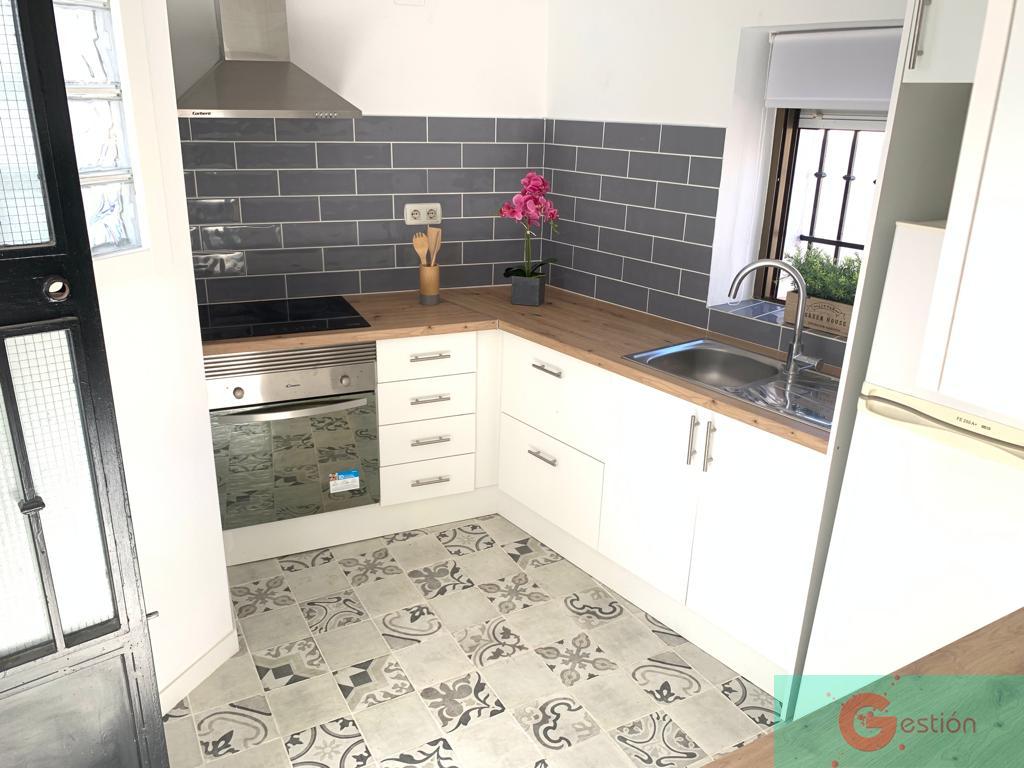 For sale of house in Lobres
