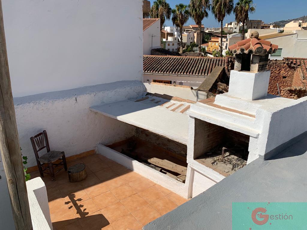 For sale of house in Lobres