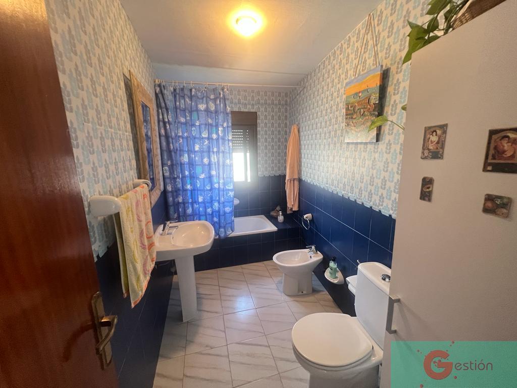 For sale of house in Salobreña