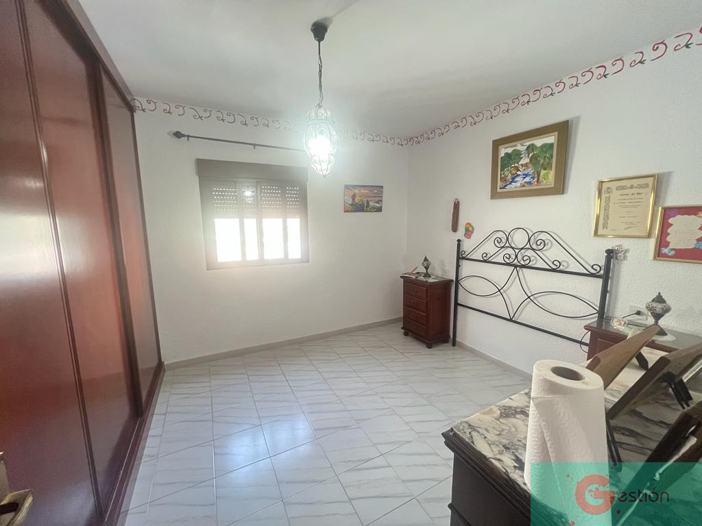 For sale of house in Salobreña