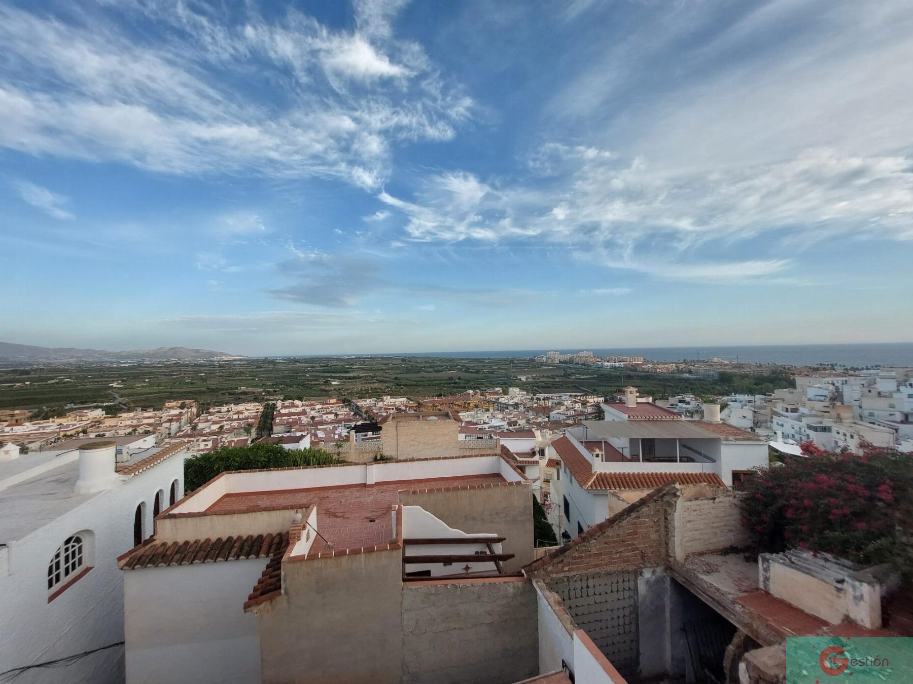 For sale of house in Salobreña