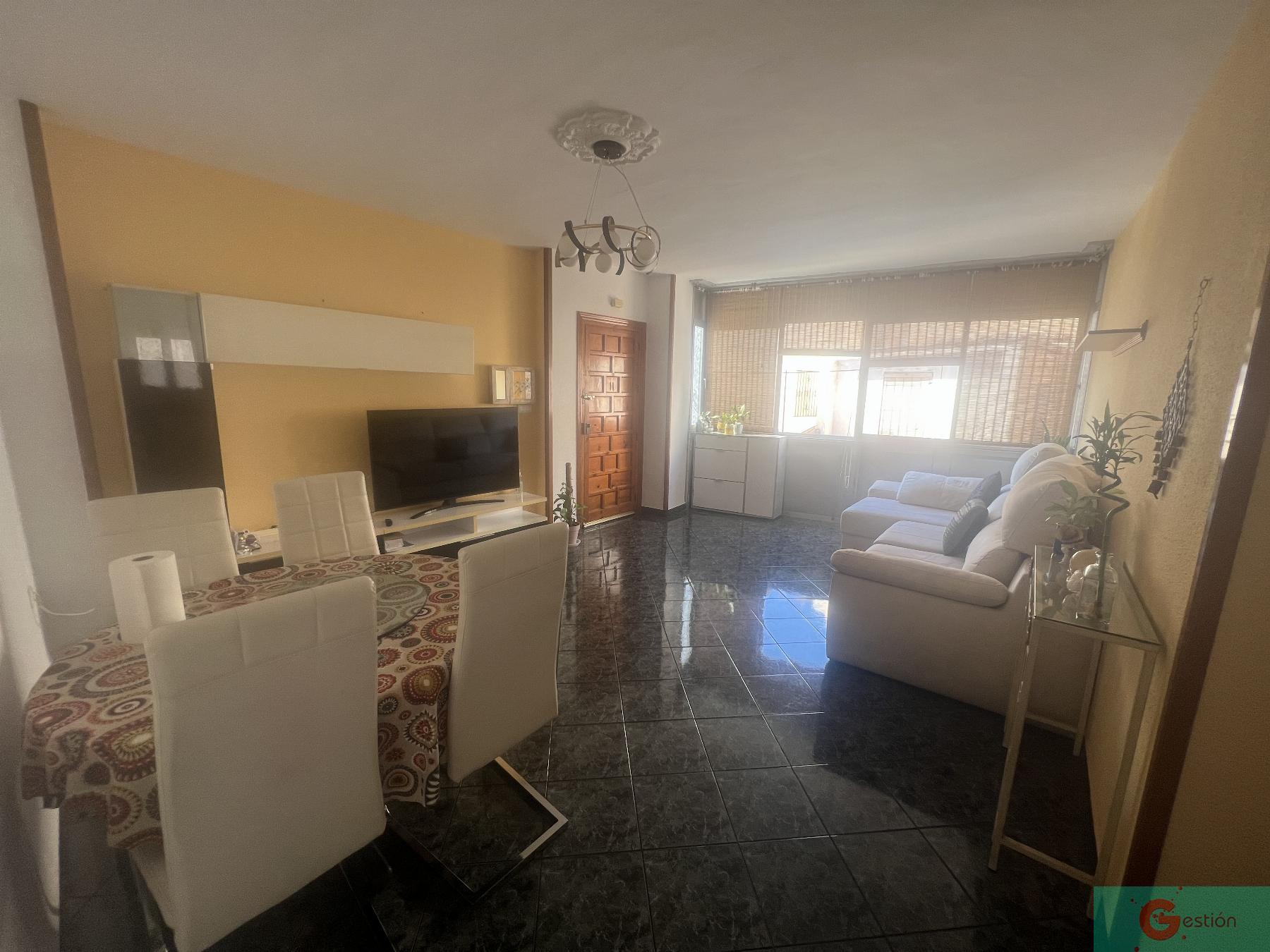 For sale of flat in Salobreña
