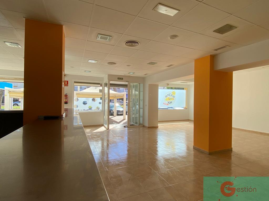 For rent of commercial in Salobreña