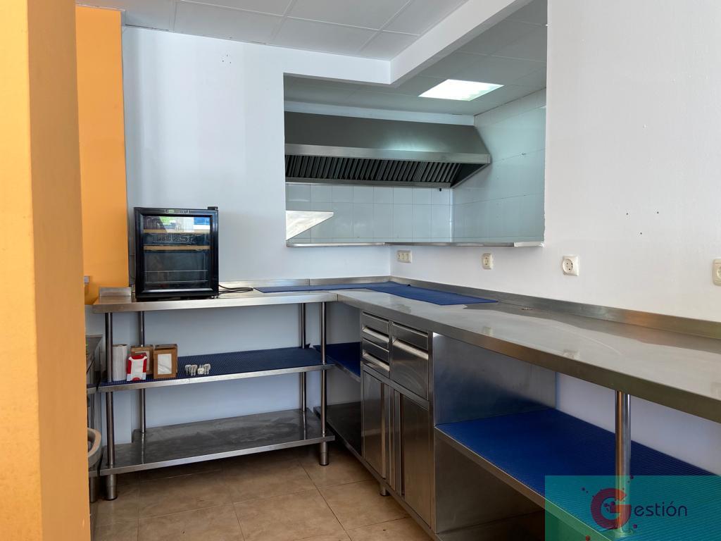 For rent of commercial in Salobreña