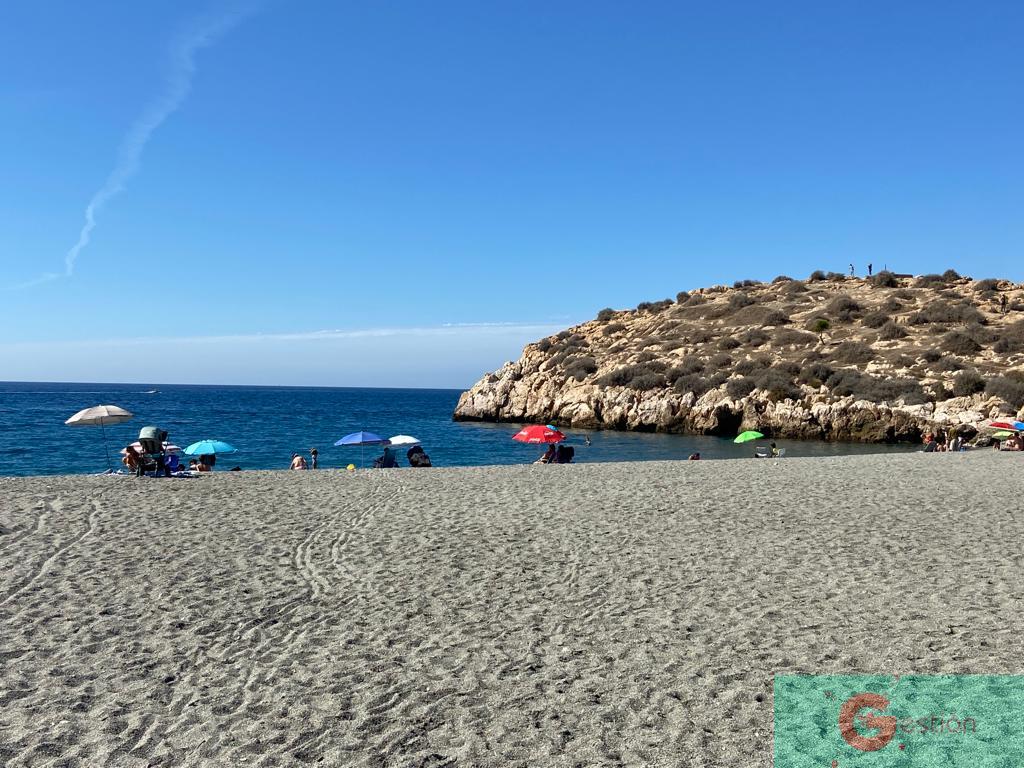 For rent of commercial in Salobreña