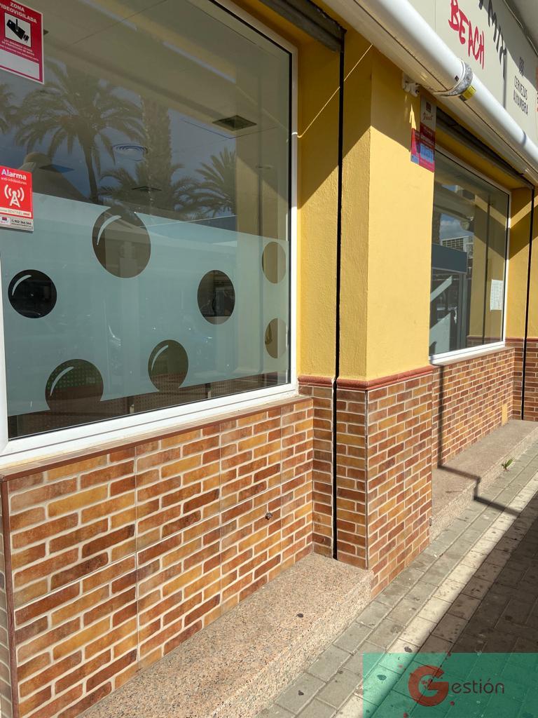 For rent of commercial in Salobreña