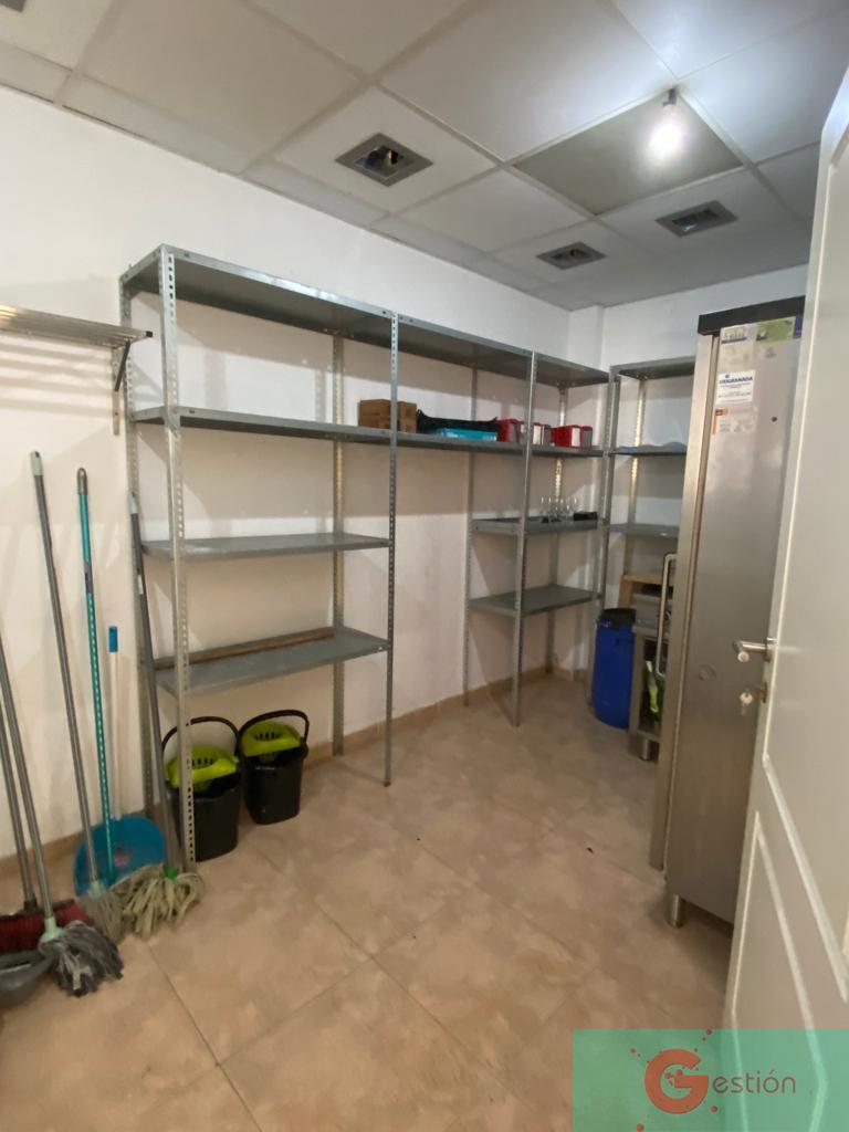 For rent of commercial in Salobreña