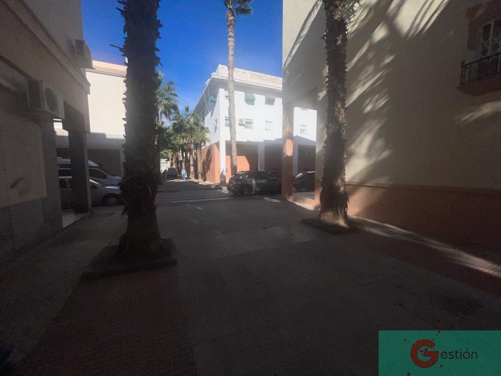 For sale of commercial in Salobreña