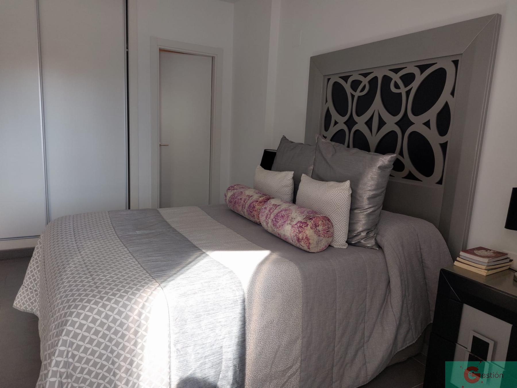 For sale of flat in Salobreña