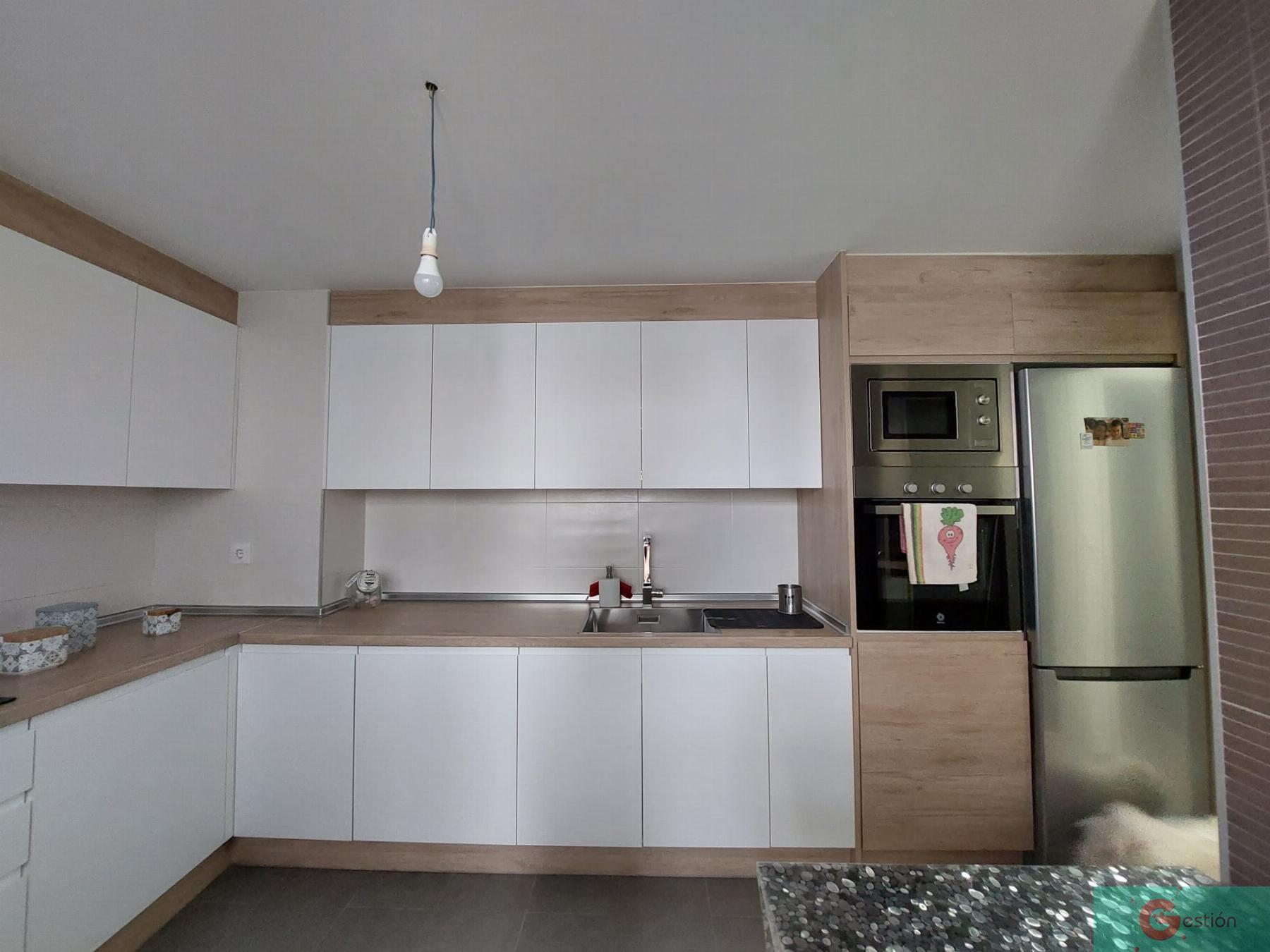 For sale of flat in Salobreña