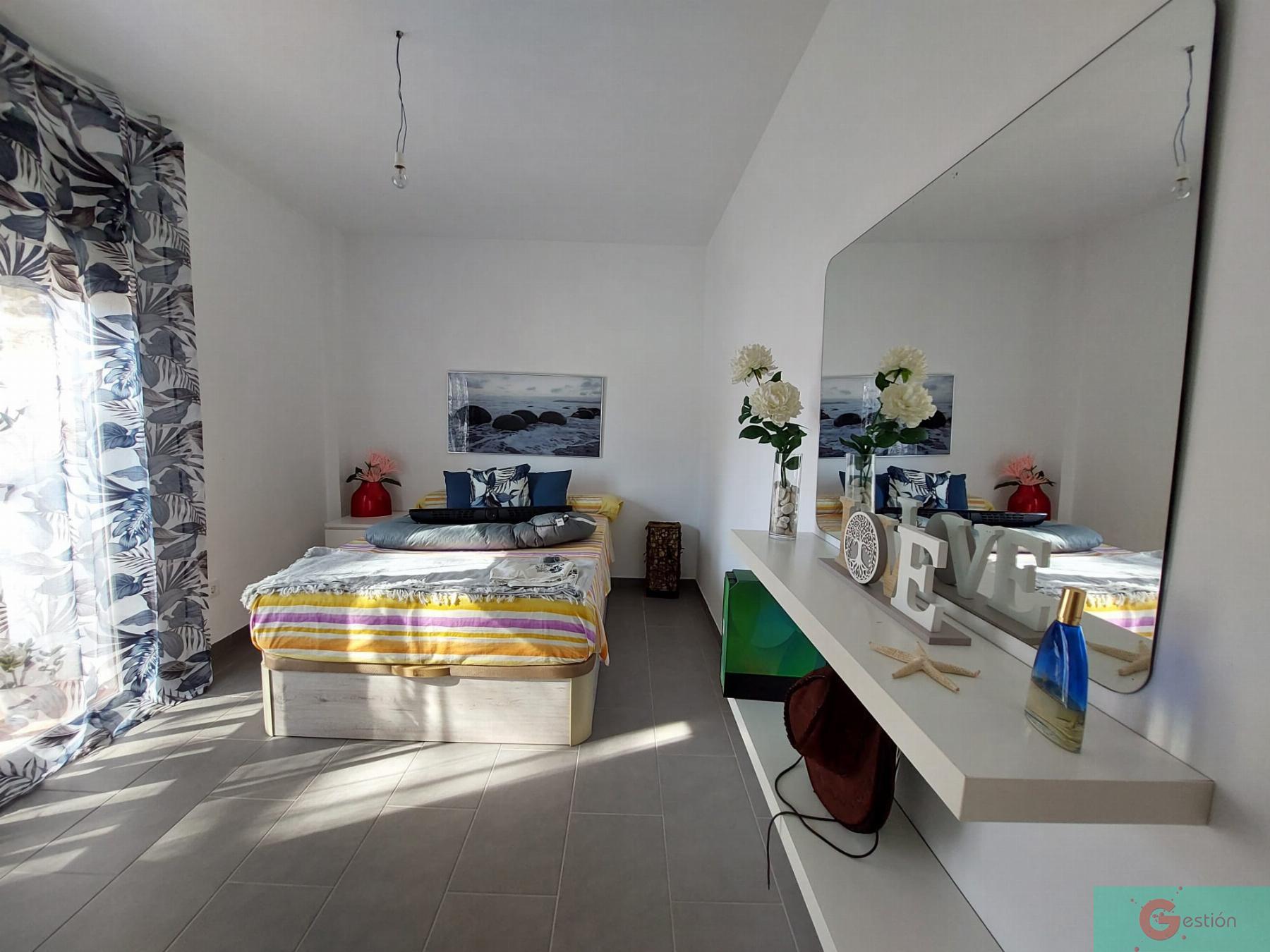 For sale of flat in Salobreña