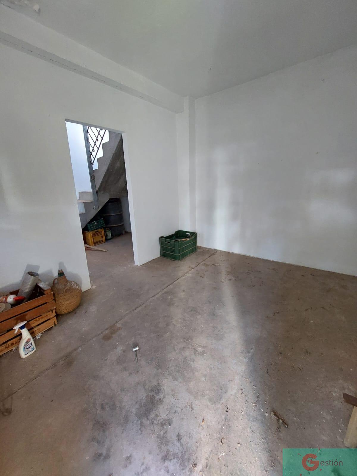 For sale of house in Vélez de Benaudalla