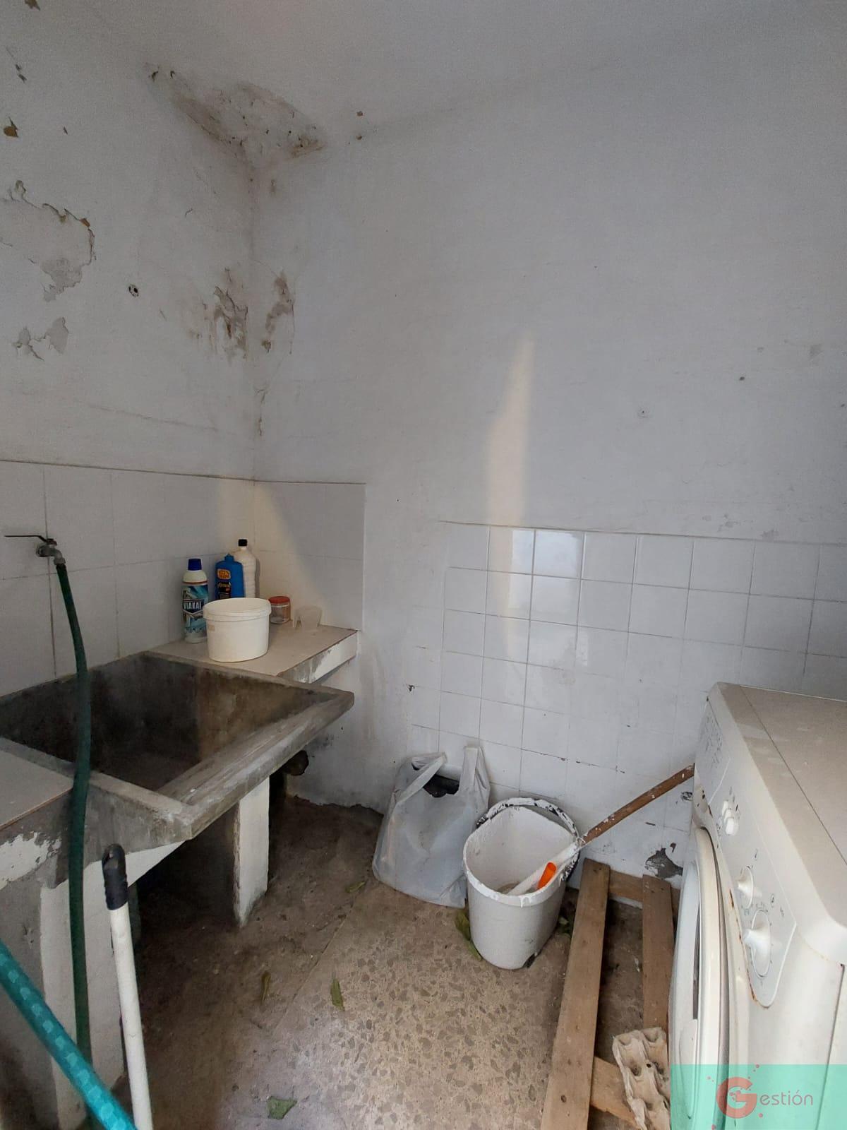 For sale of house in Vélez de Benaudalla