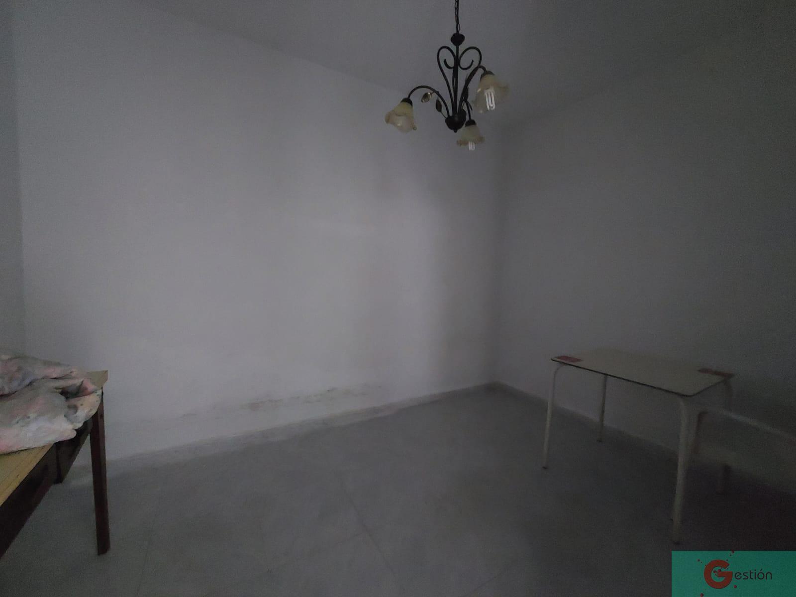 For sale of house in Vélez de Benaudalla