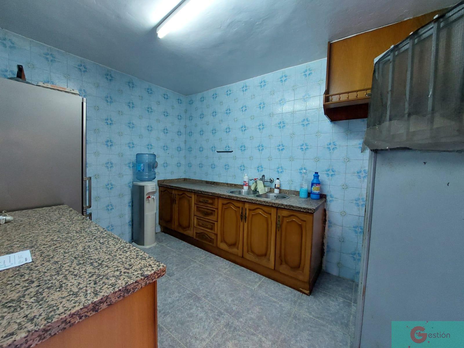 For sale of house in Vélez de Benaudalla