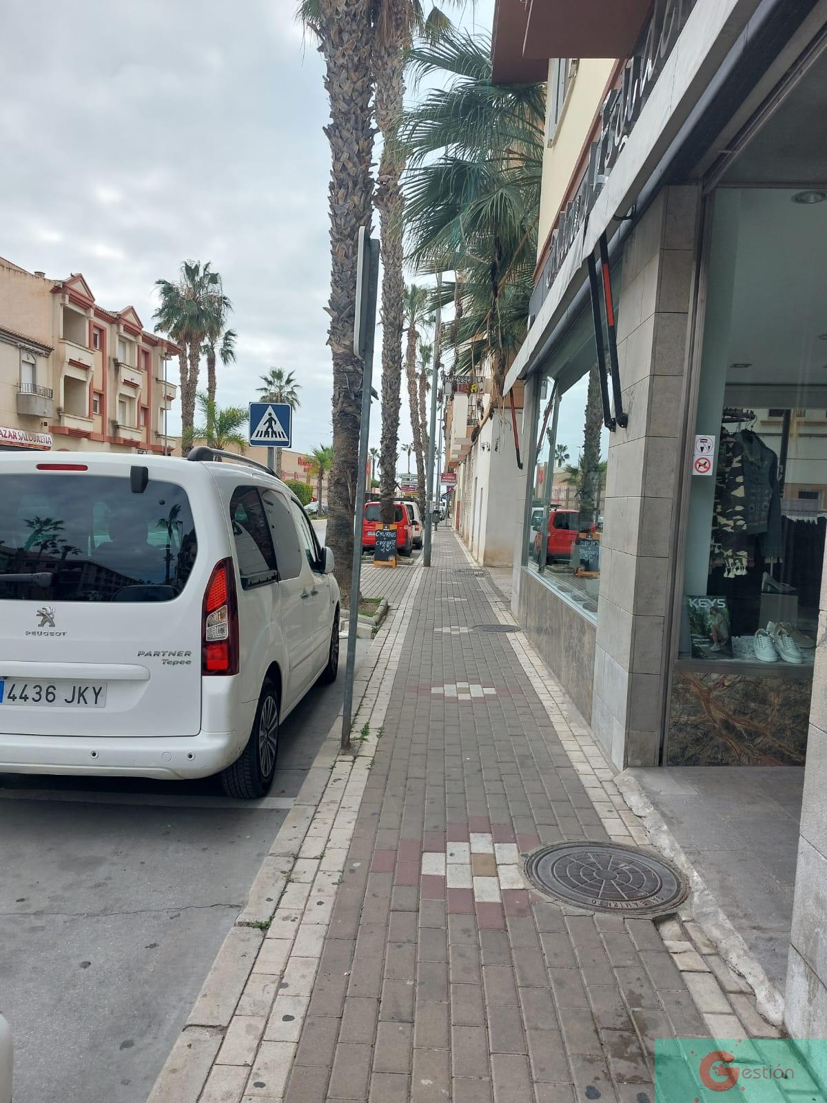 Venta de local comercial en Salobreña