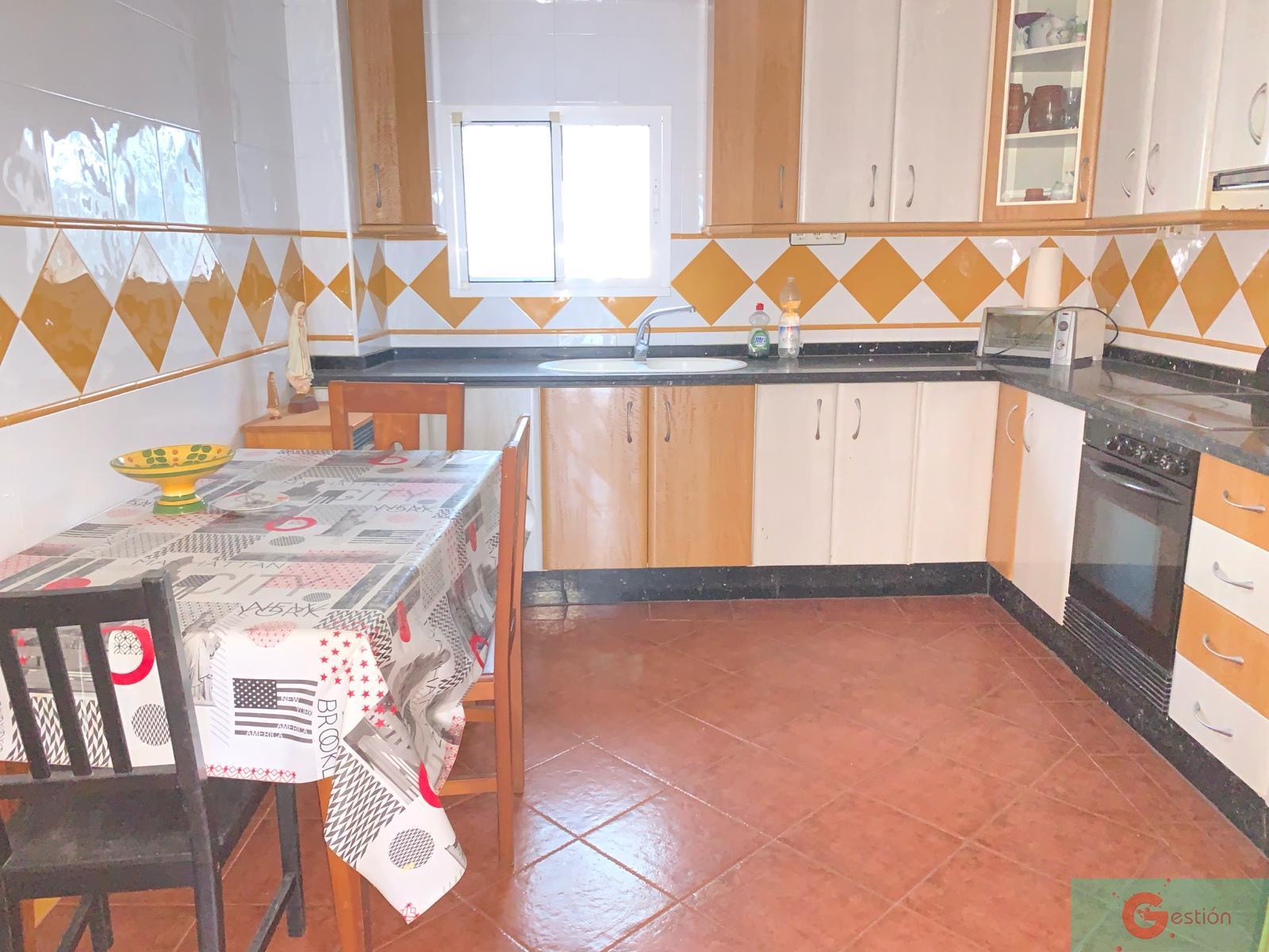 For sale of house in Salobreña