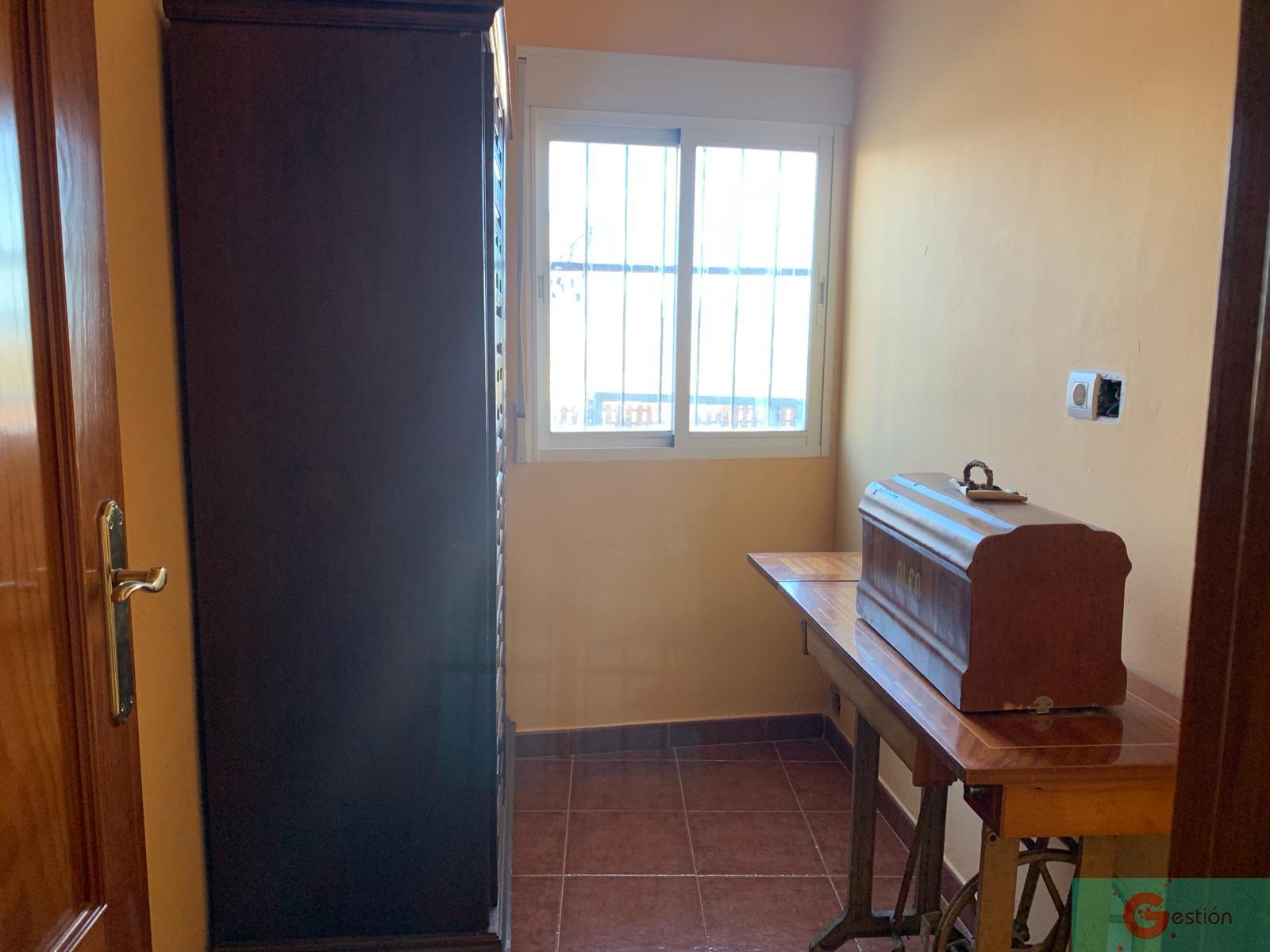 For sale of house in Salobreña