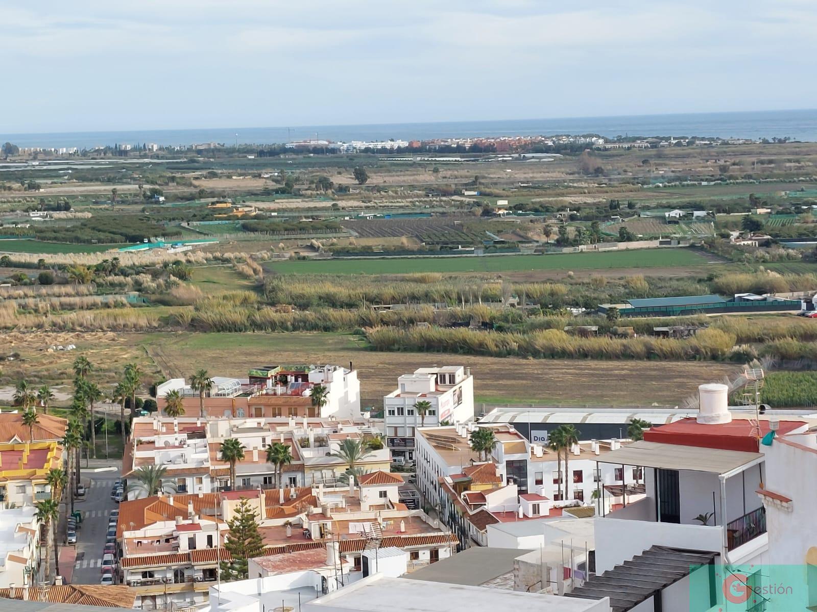 Venta de casa en Salobreña