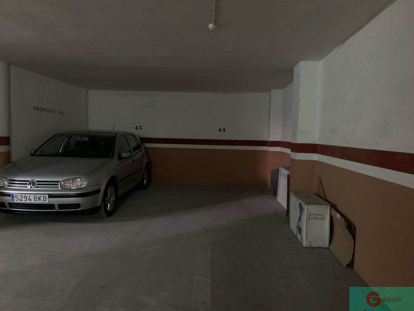 For sale of garage in Salobreña