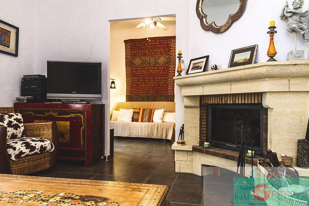For sale of house in Salobreña