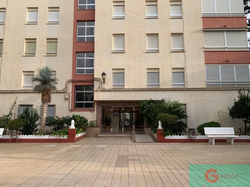 For sale of flat in Motril