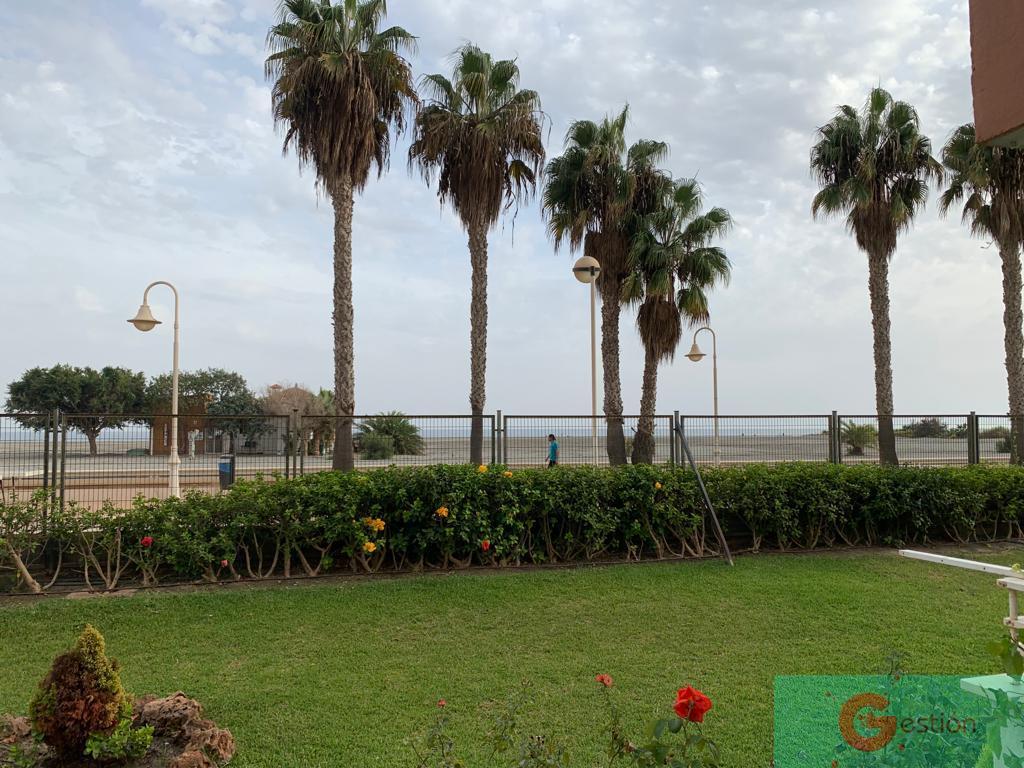 For sale of flat in Motril