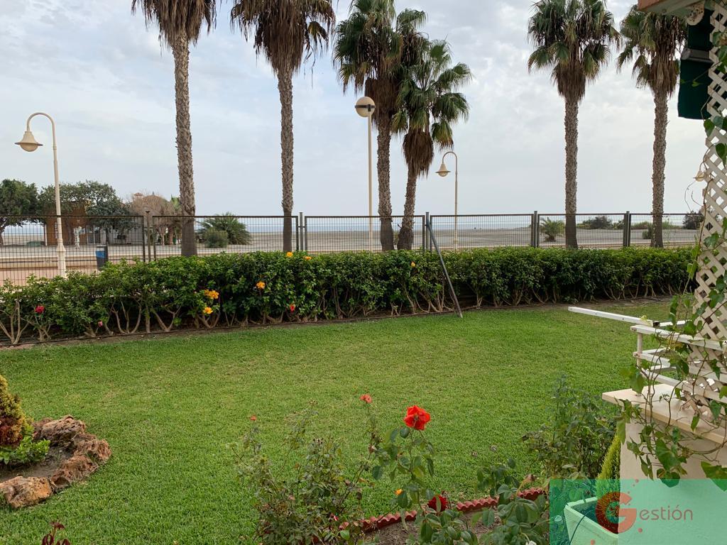 For sale of flat in Motril