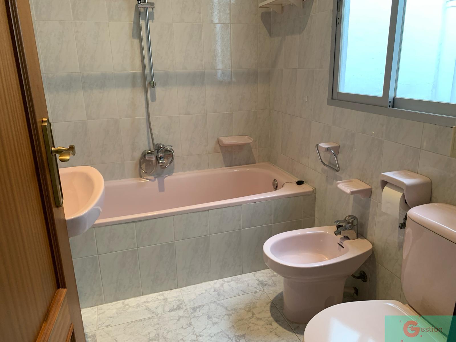 For sale of house in Motril