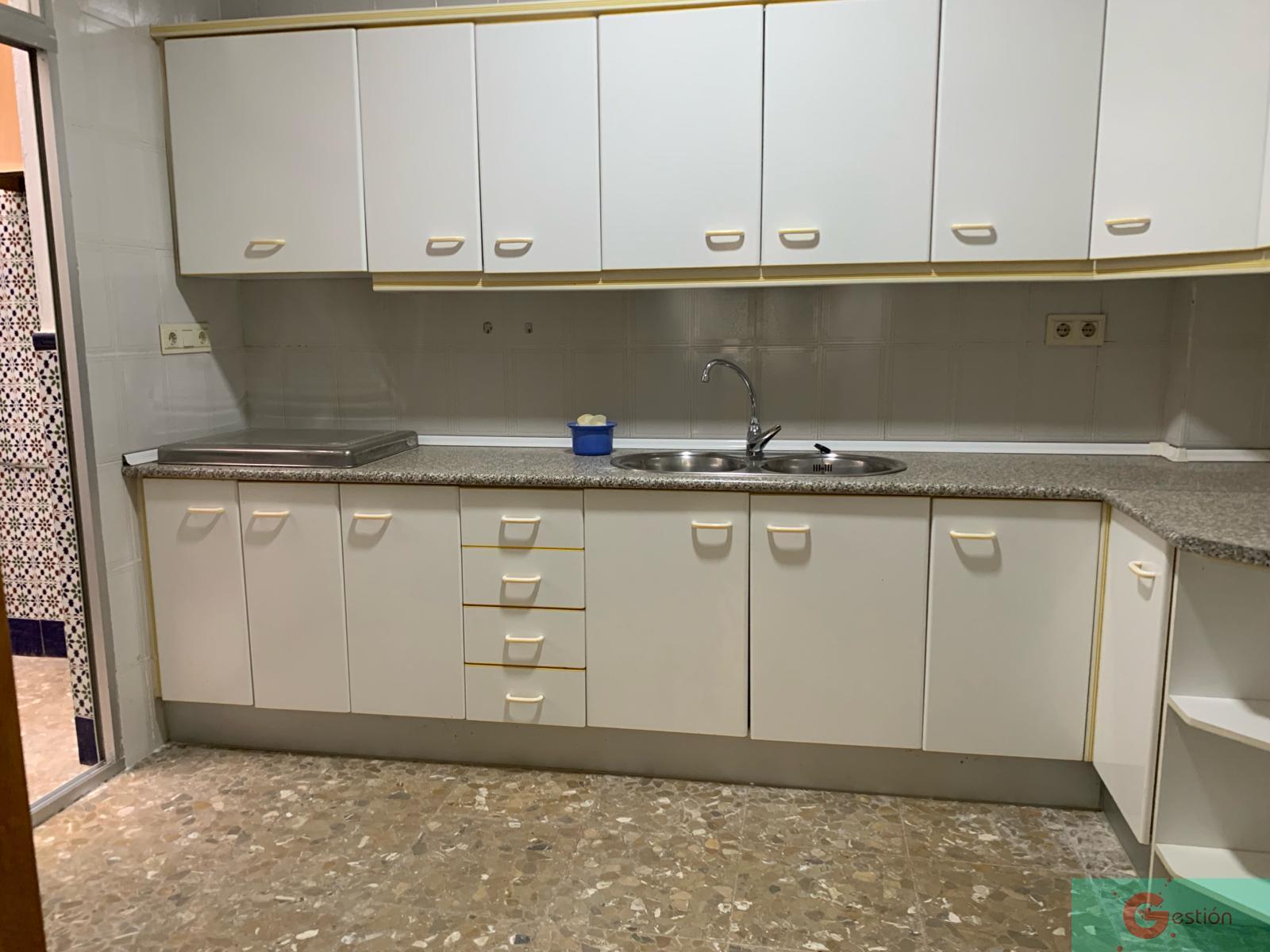 For sale of house in Motril