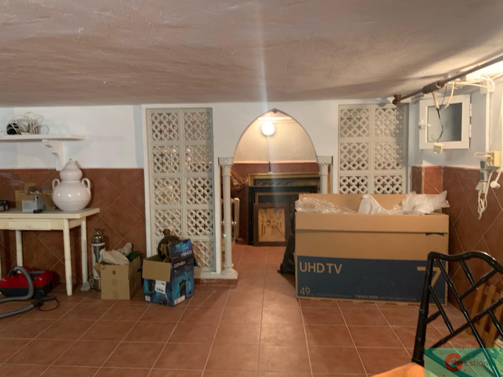 For sale of chalet in Salobreña
