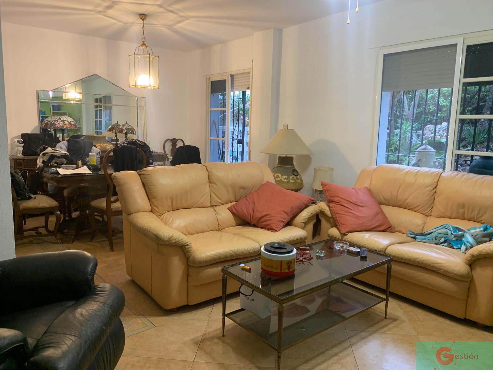 For sale of chalet in Salobreña