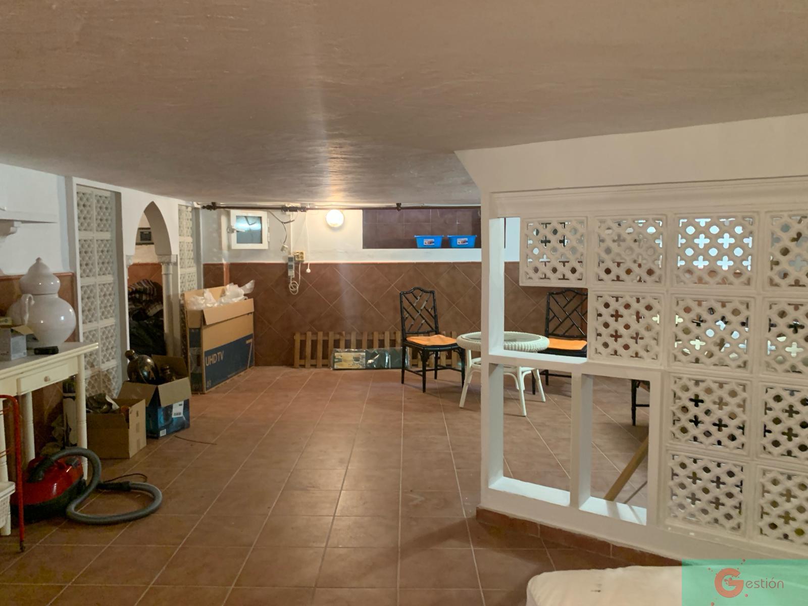 For sale of chalet in Salobreña