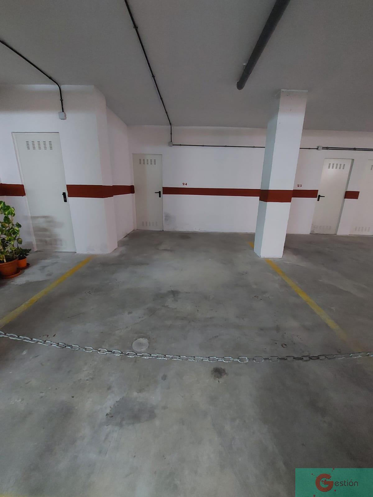 For sale of garage in Salobreña
