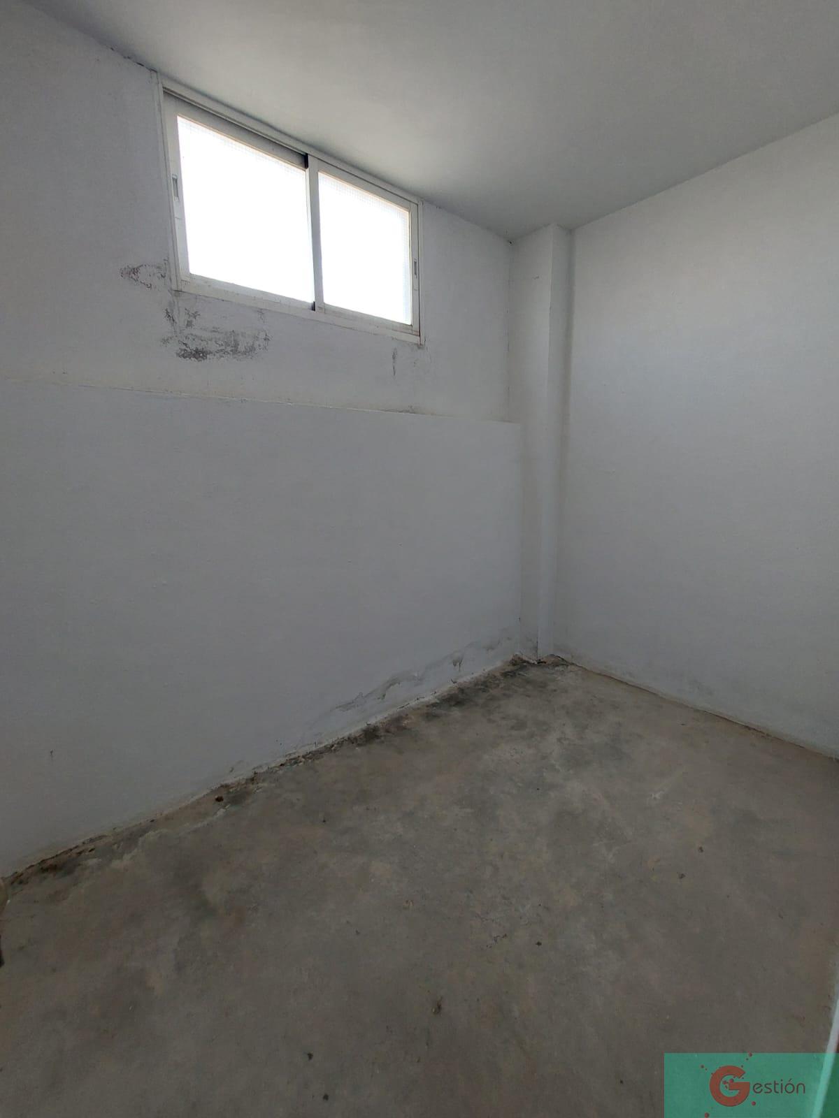 For sale of garage in Salobreña