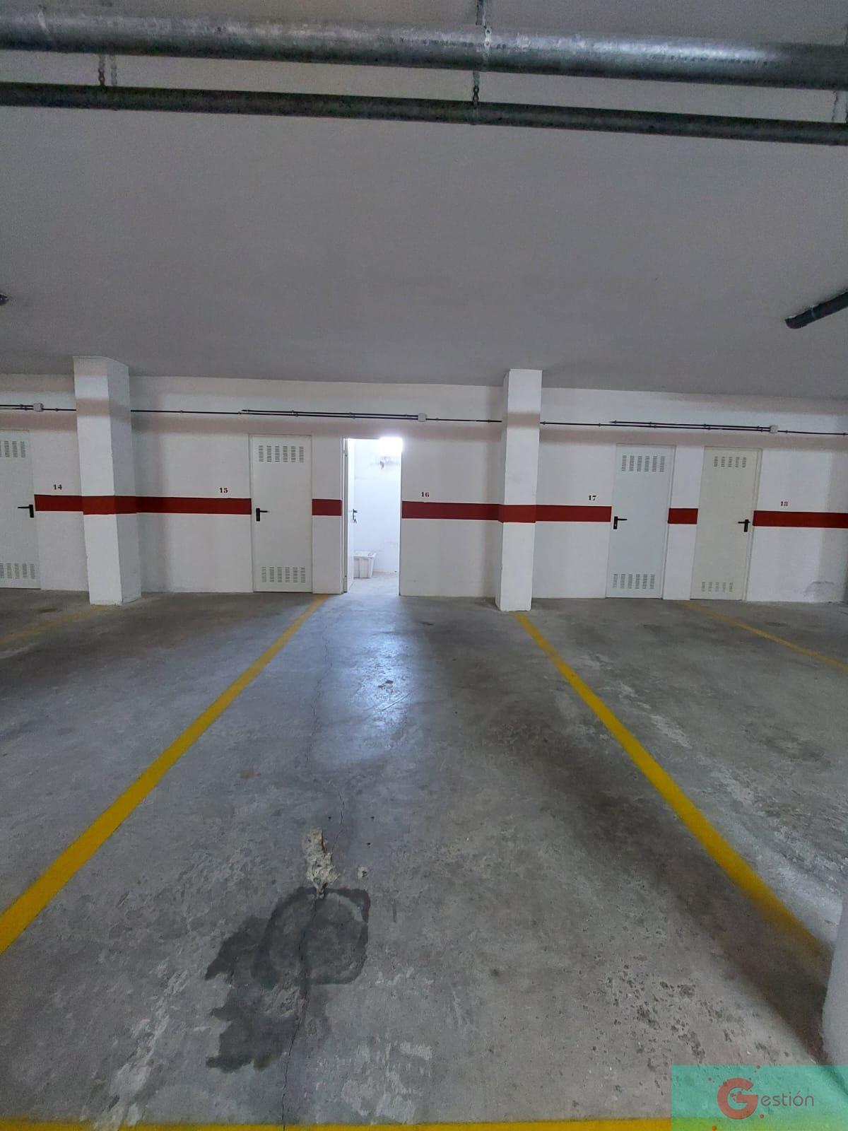 For sale of garage in Salobreña