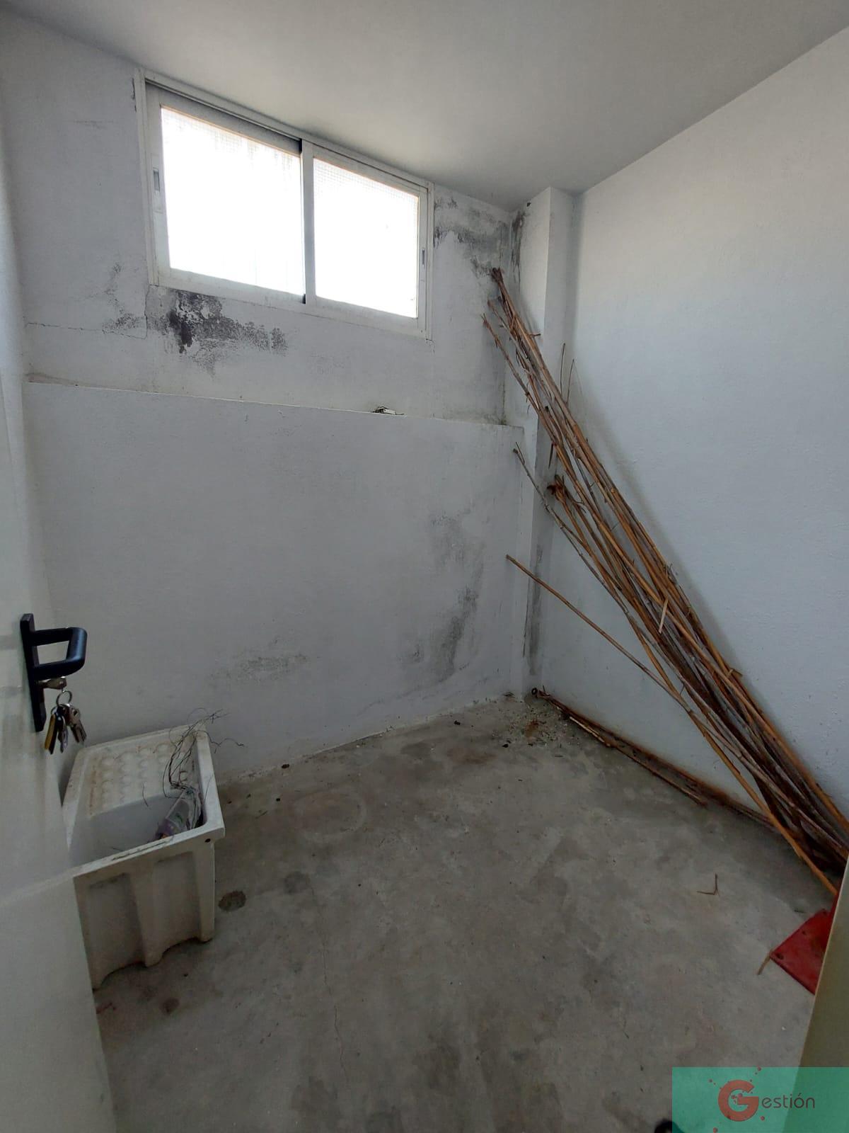 For sale of garage in Salobreña