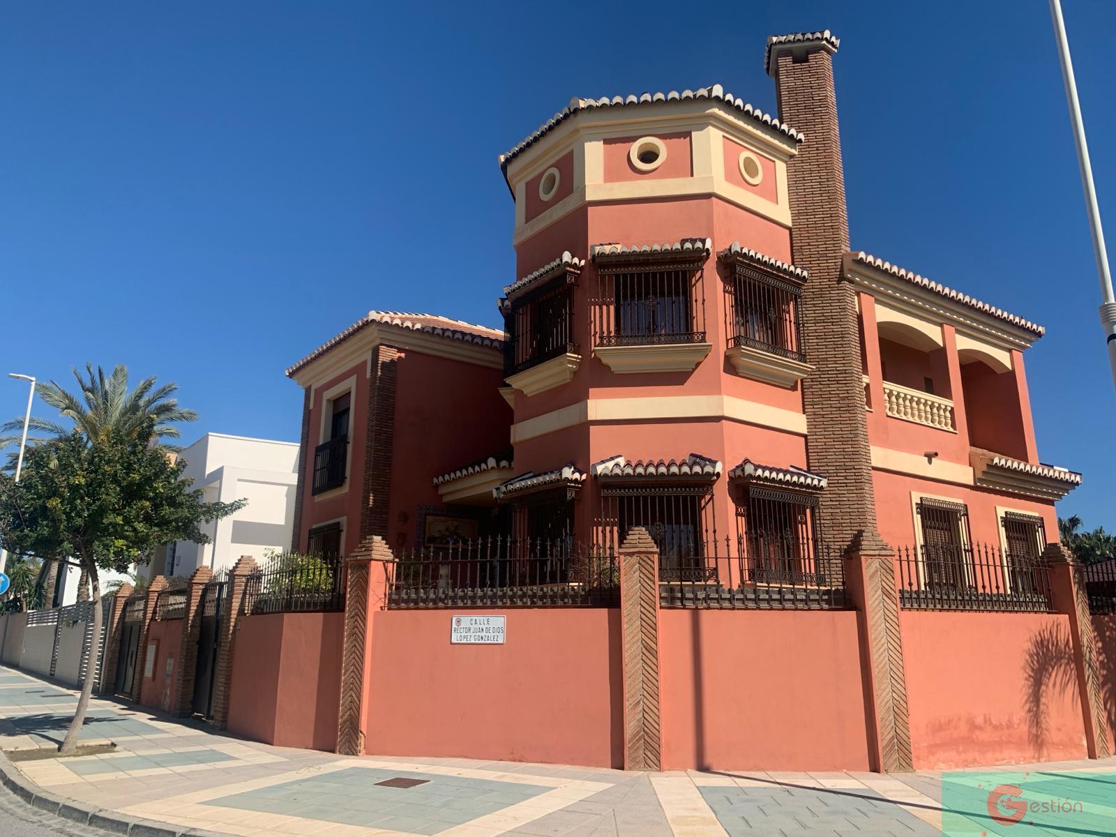 Venta de chalet en Motril