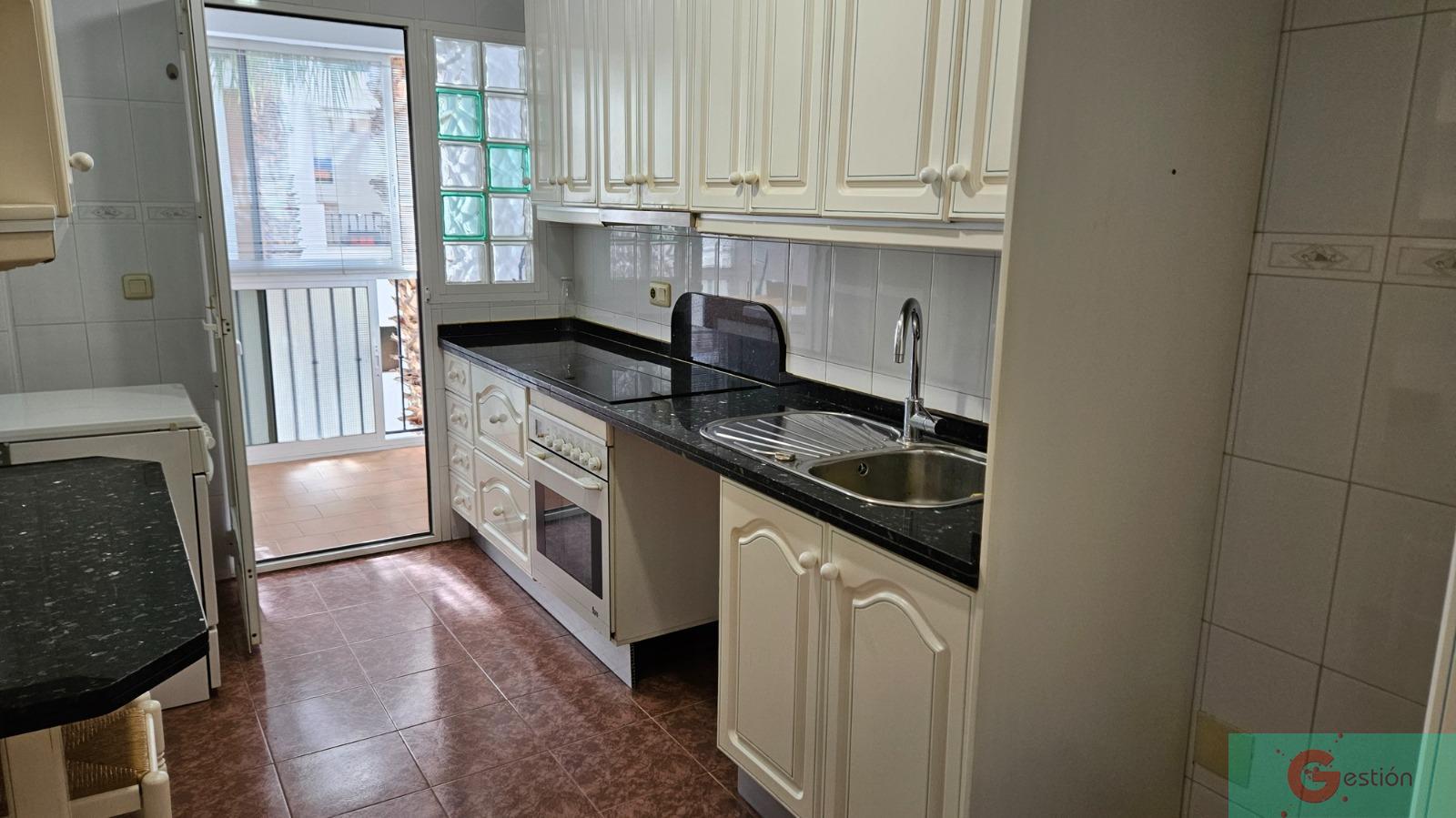 Venta de piso en Salobreña