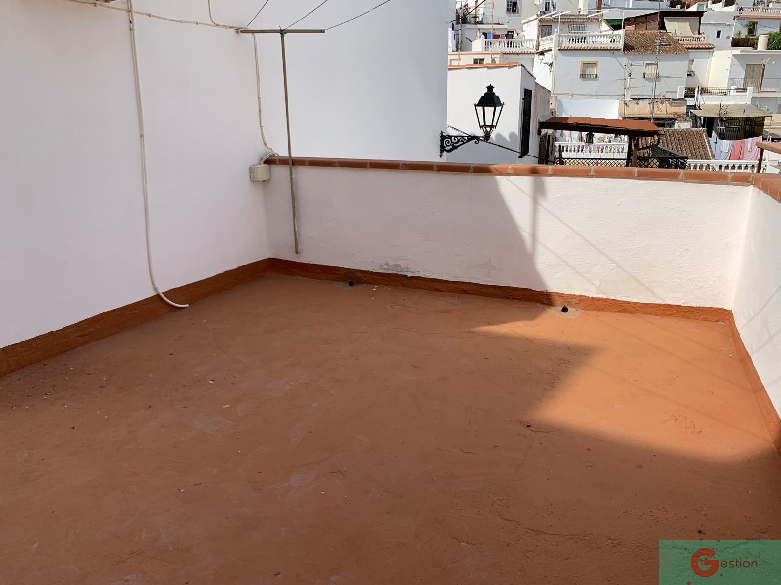 For sale of house in Salobreña