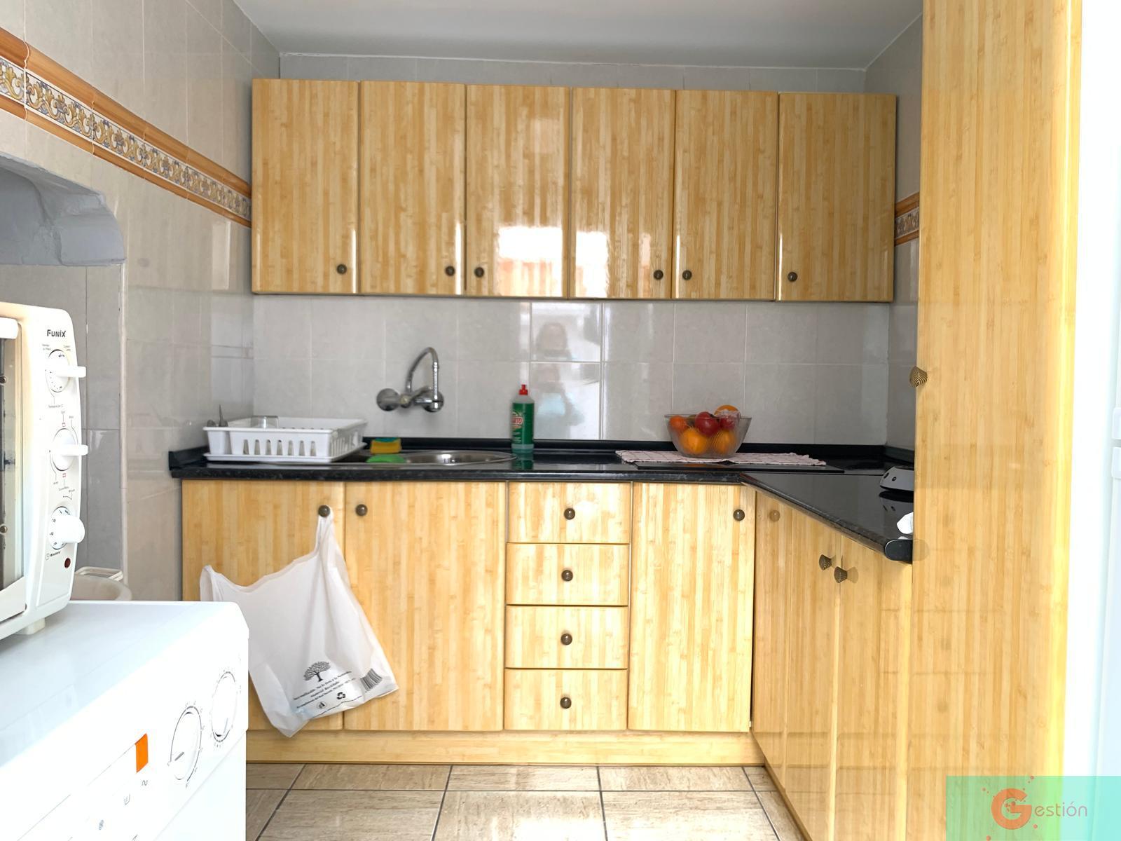 For sale of house in Salobreña