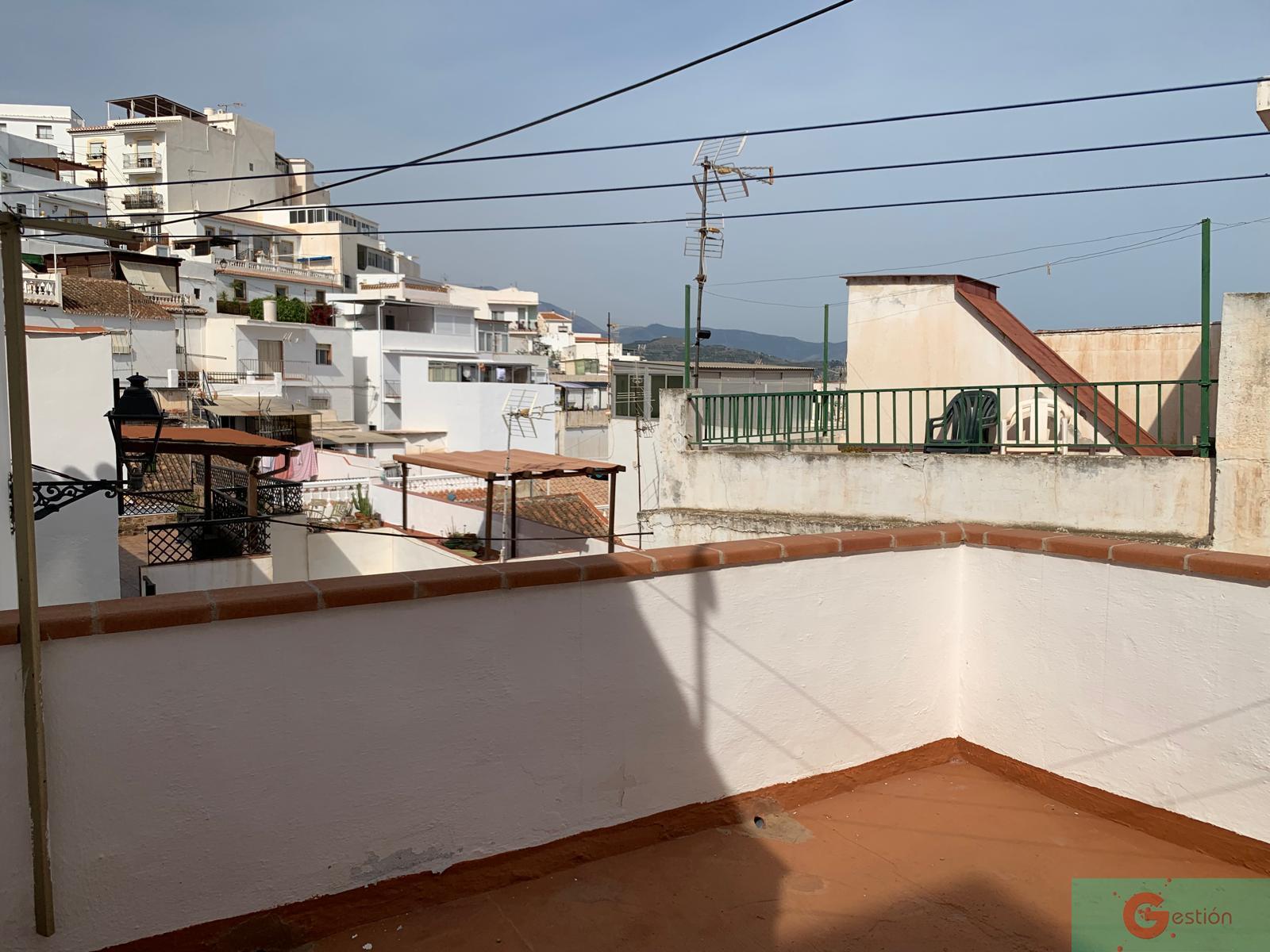 For sale of house in Salobreña