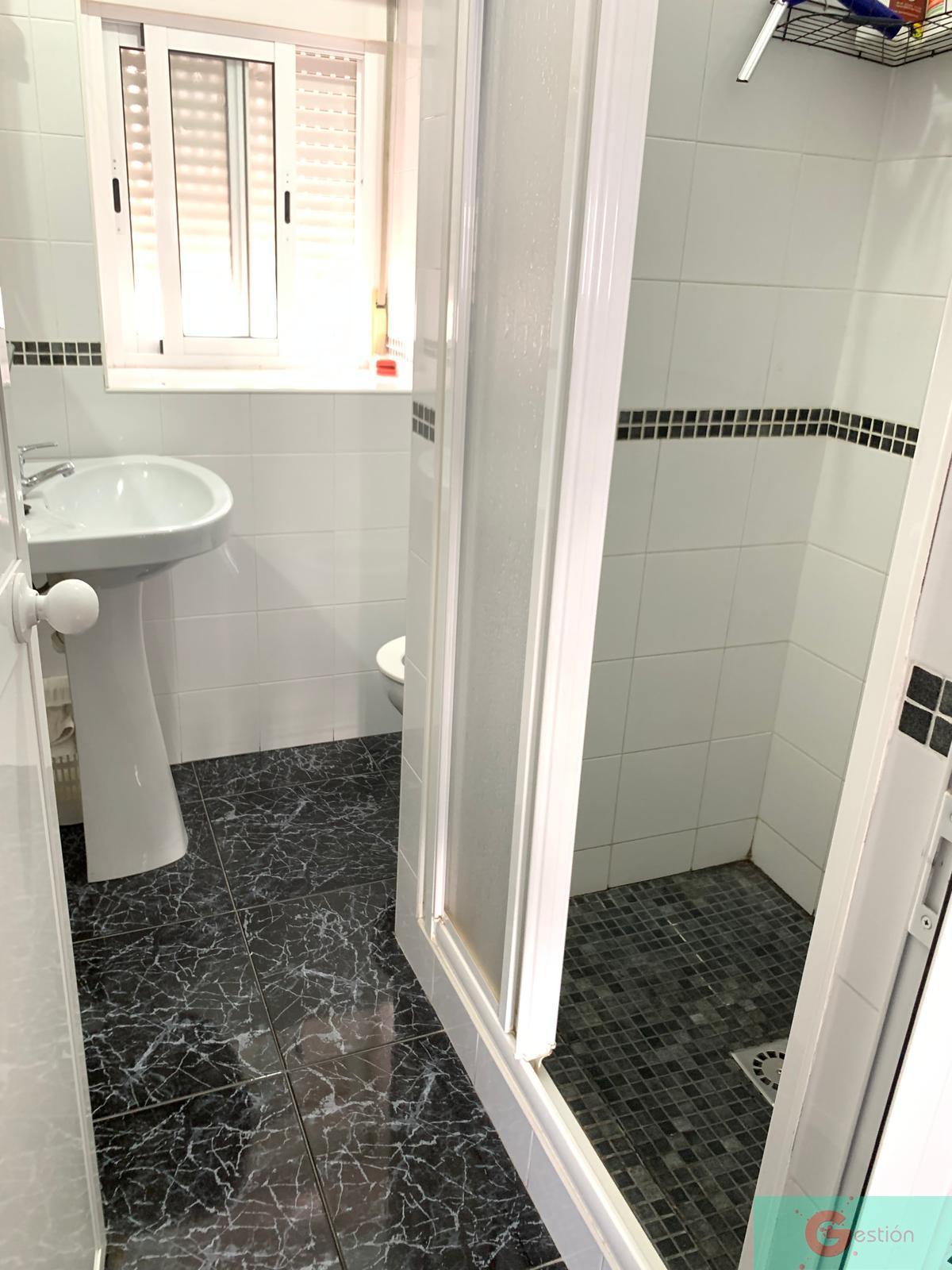 For sale of house in Salobreña