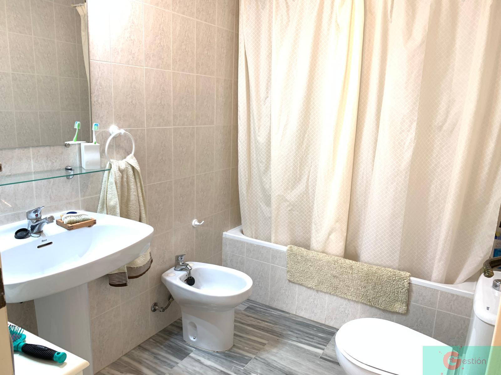 For sale of apartment in Almuñécar