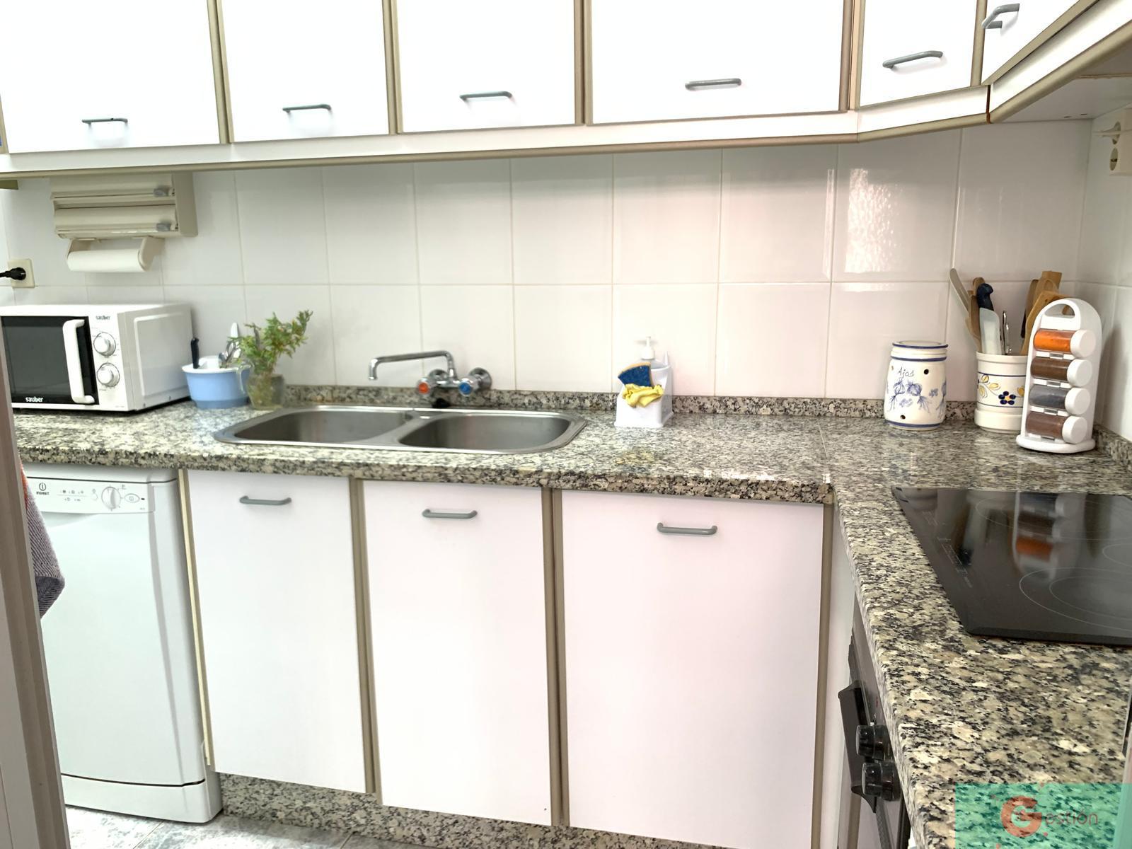 For sale of apartment in Almuñécar