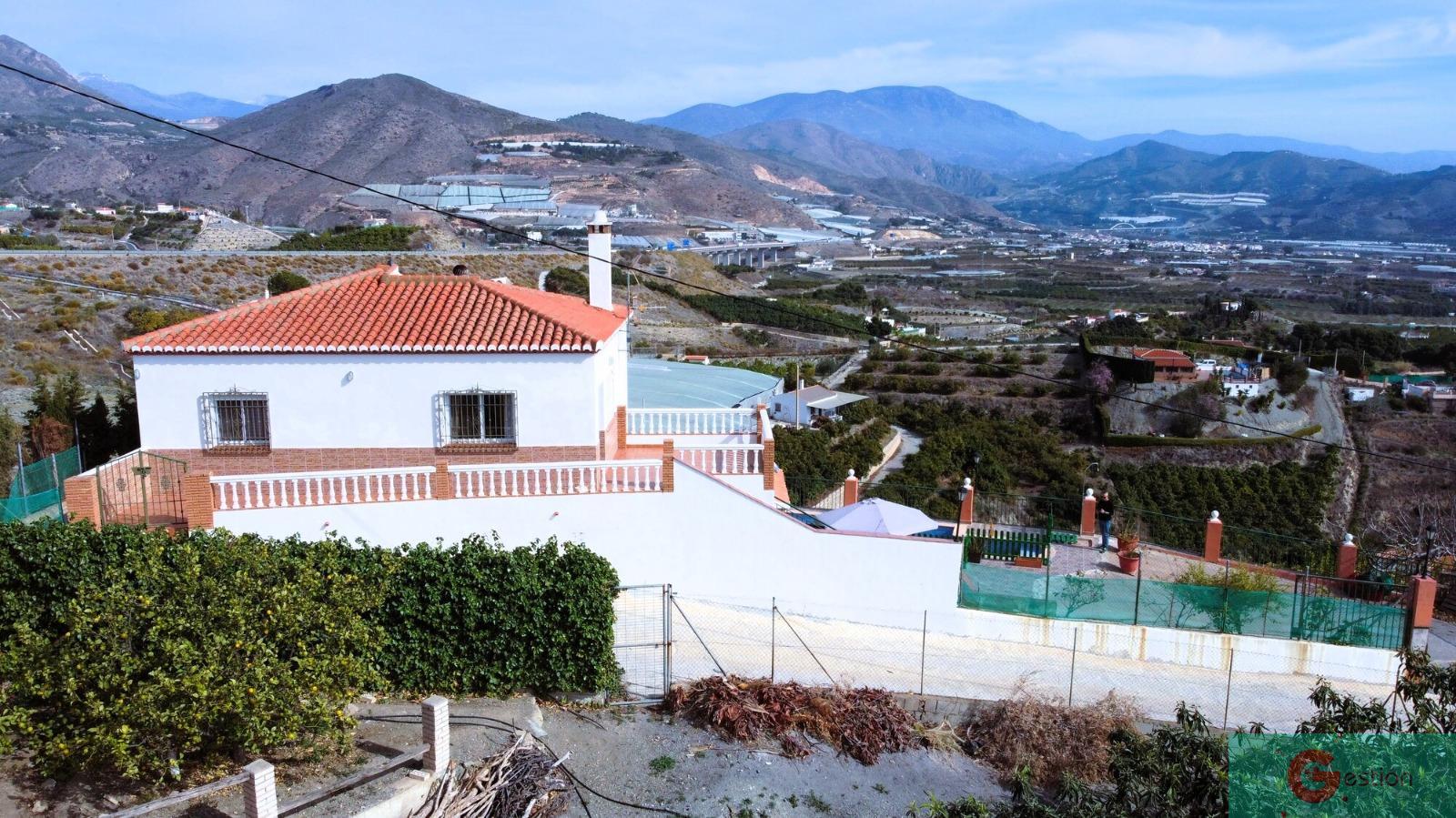 For sale of masia in Salobreña