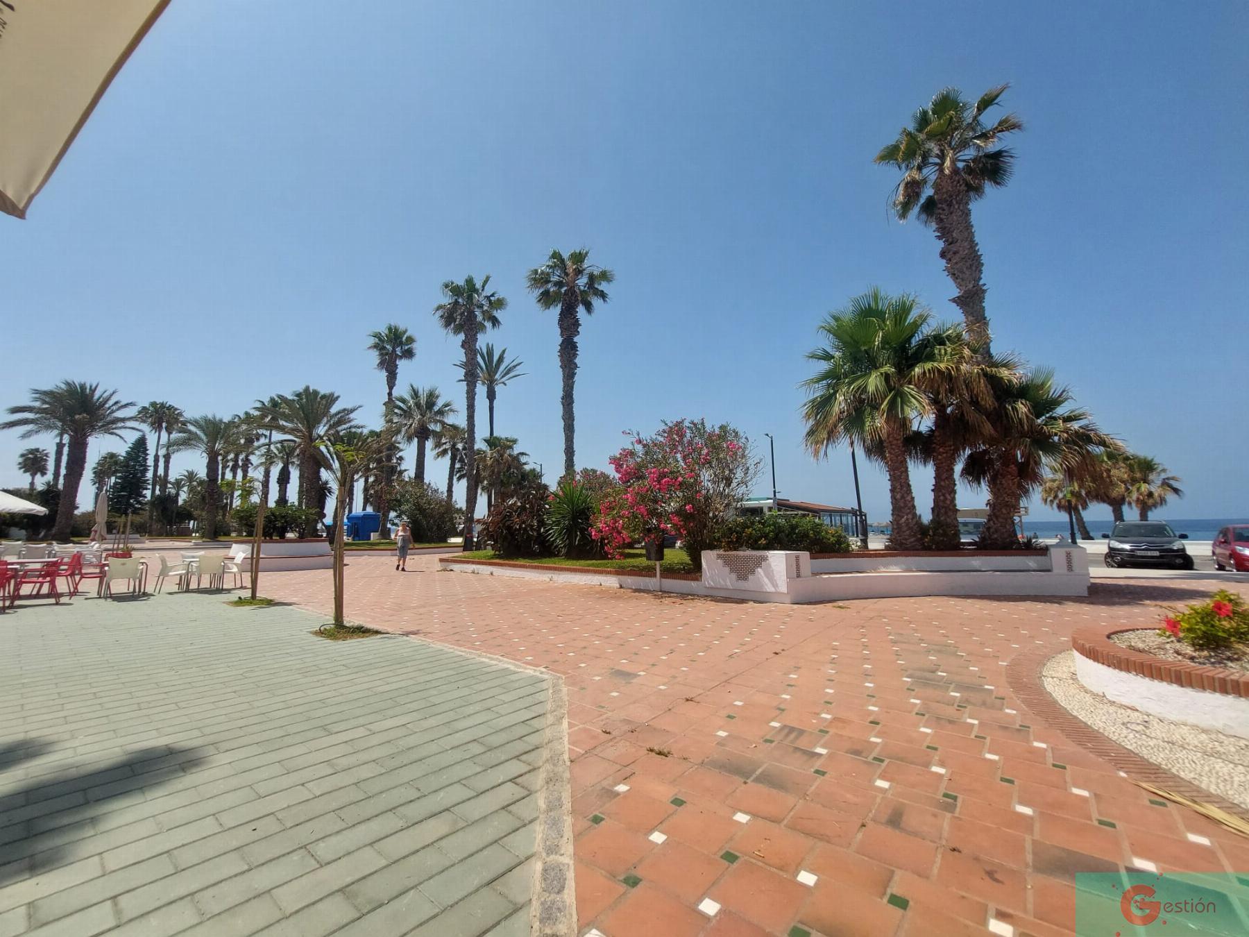 Venta de local comercial en Salobreña