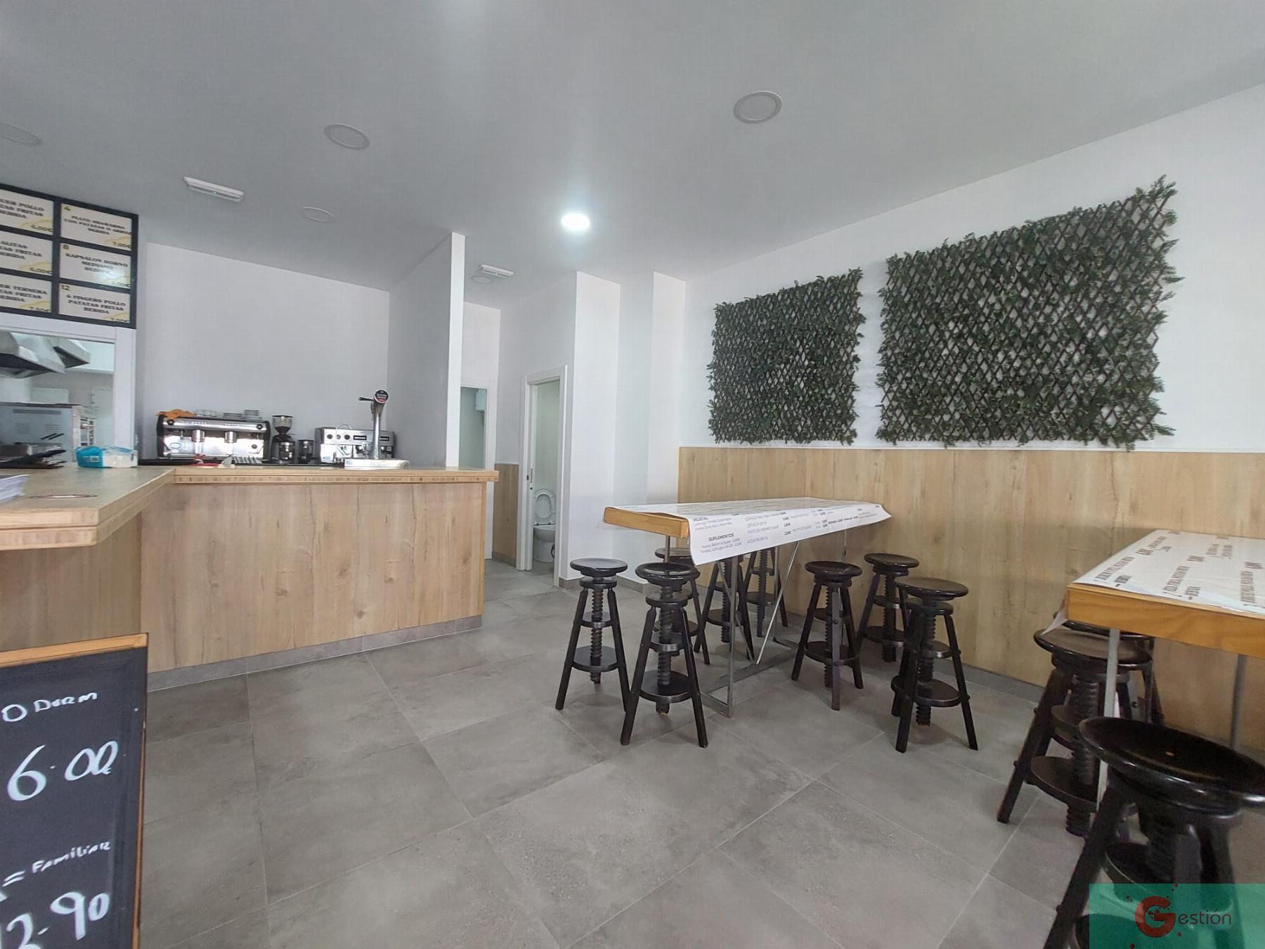 Venta de local comercial en Salobreña